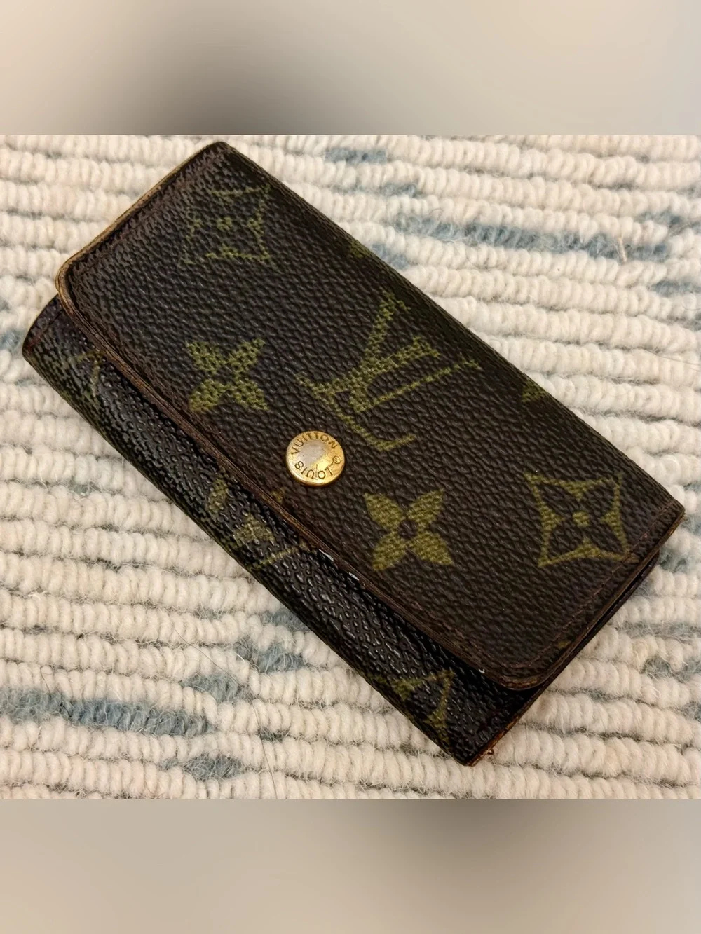 LOUIS VUITTON Vintage 80’s Unisex Monogram Canvas Tri-Fold 4-Key Ring Holder